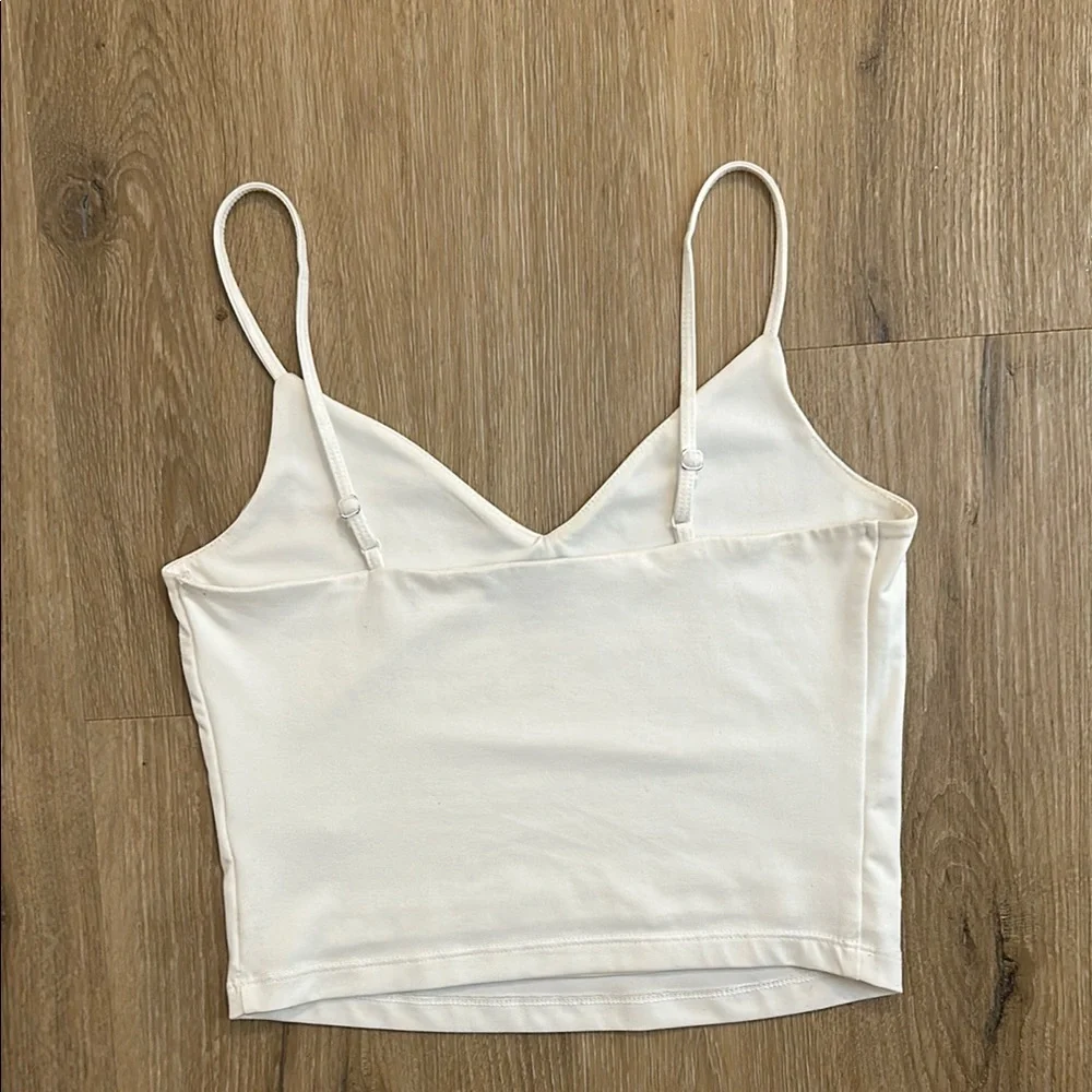 Dynamite White Sleeveless Crop Camisole - Picture 3 of 4